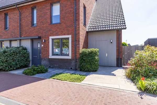 Medium property photo - Smaragd 27, 2371 LA Roelofarendsveen